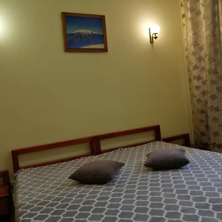 Apartament-Minihotel Elpida Lviv Exterior photo