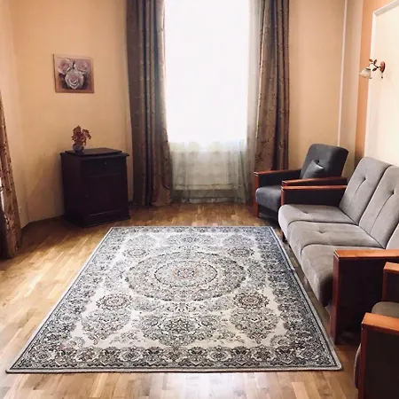 Apartament-Minihotel Elpida Lviv Exterior photo