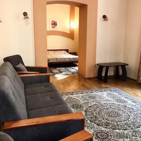 Apartament-Minihotel Elpida Lviv Exterior photo